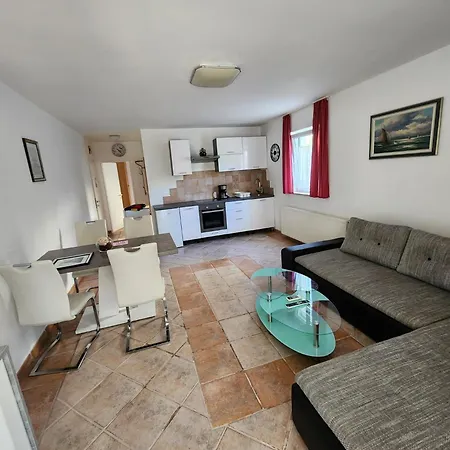 Apartmenthaus Fa * Ρόβινι