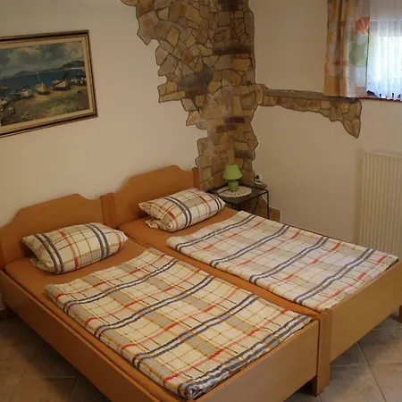 Apartmenthaus Fa Апартаменты *