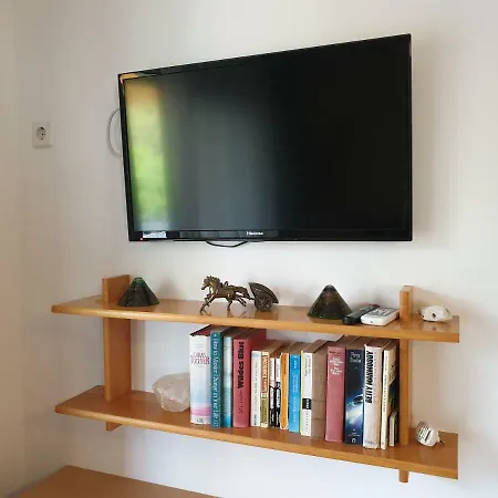 Apartmenthaus Fa Апартаменты Ровинь