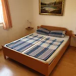 Apartmenthaus Fa Apartment