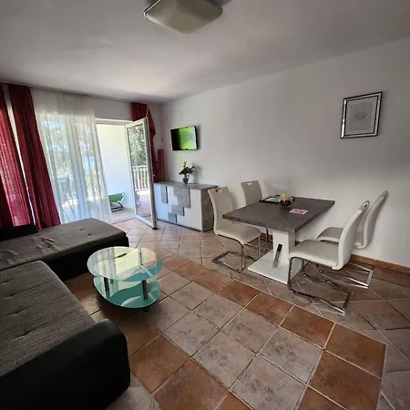 Apartmenthaus Fa * Rovigno